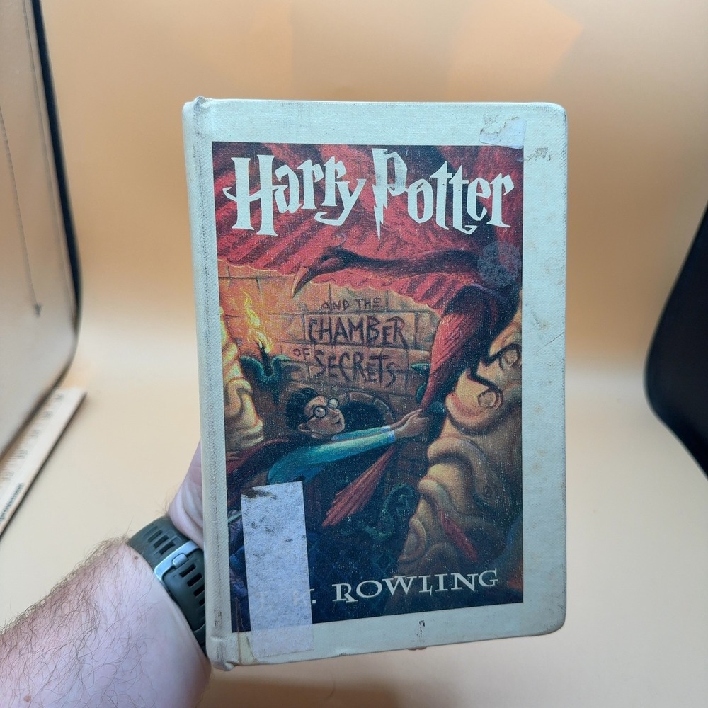 Harry Potter Chamber of Secrets Hardcover First American Edition 1999 Scholastic